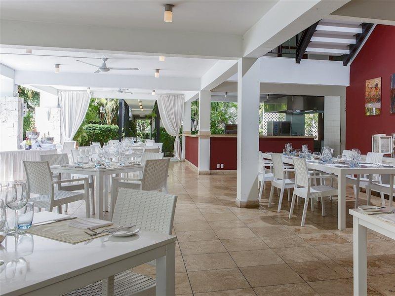 Floris Suite Hotel - Spa & Beach Club - Adults Only Piscadera Bay Ngoại thất bức ảnh