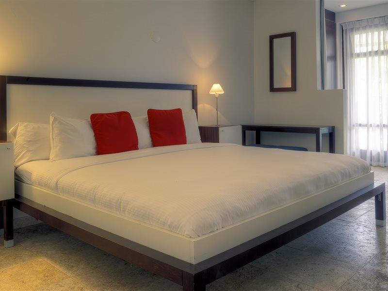 Floris Suite Hotel - Spa & Beach Club - Adults Only Piscadera Bay Ngoại thất bức ảnh