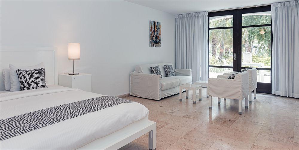 Floris Suite Hotel - Spa & Beach Club - Adults Only Piscadera Bay Ngoại thất bức ảnh